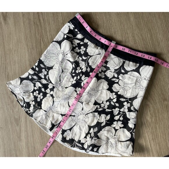 Banana Republic Women’s Zip Mini Skirt Floral Y2k 90s Party Shell 100% Silk Sz 4 - Picture 5 of 7